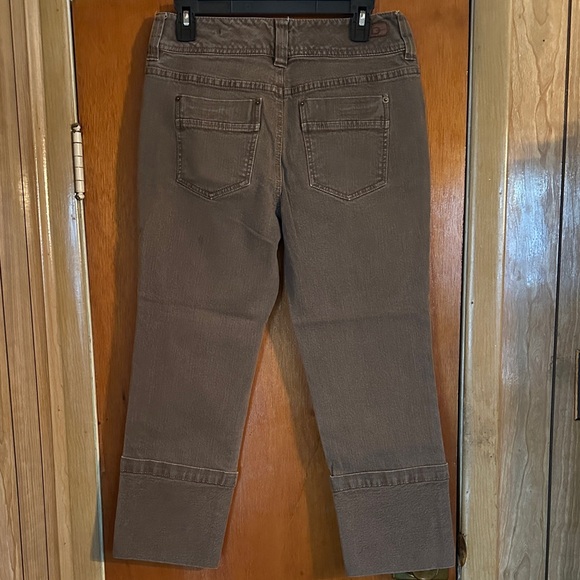 DKNY Women's Tan Cropped Ankle Jeans Brown Denim Size 8 - Picture 2 of 4